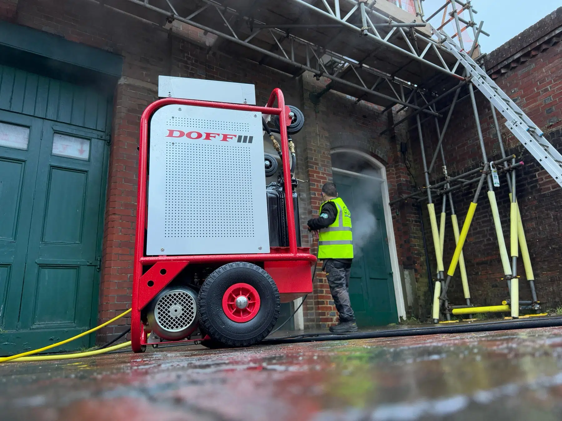 Professional Exterior Cleaning Service Commercial pressure washing near me