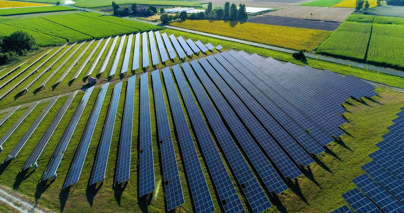 How to get the most out of solar panel farm cleaning