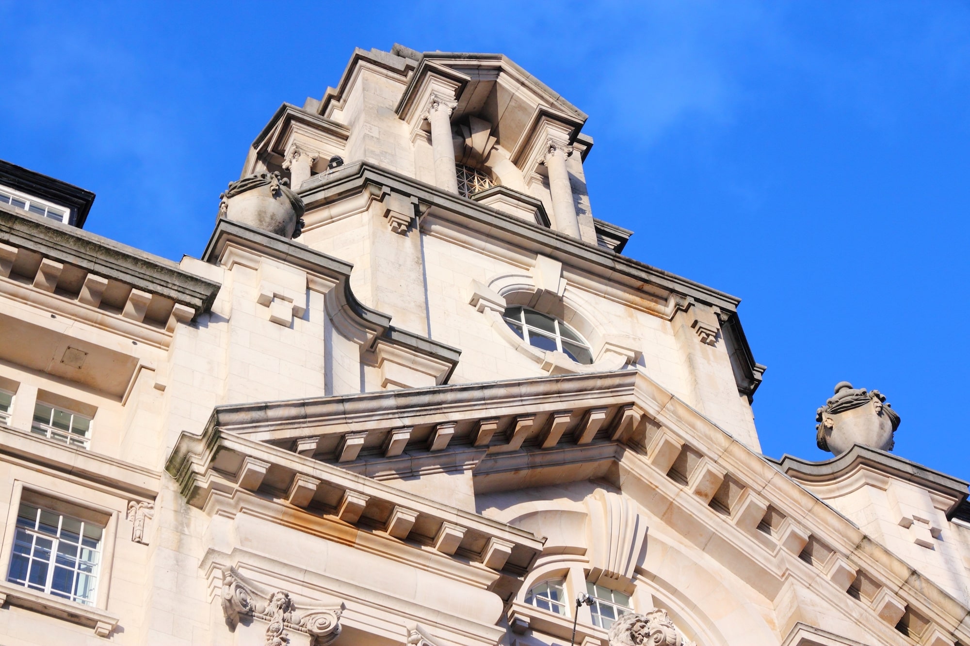 Listed building cleaning London and Surrey