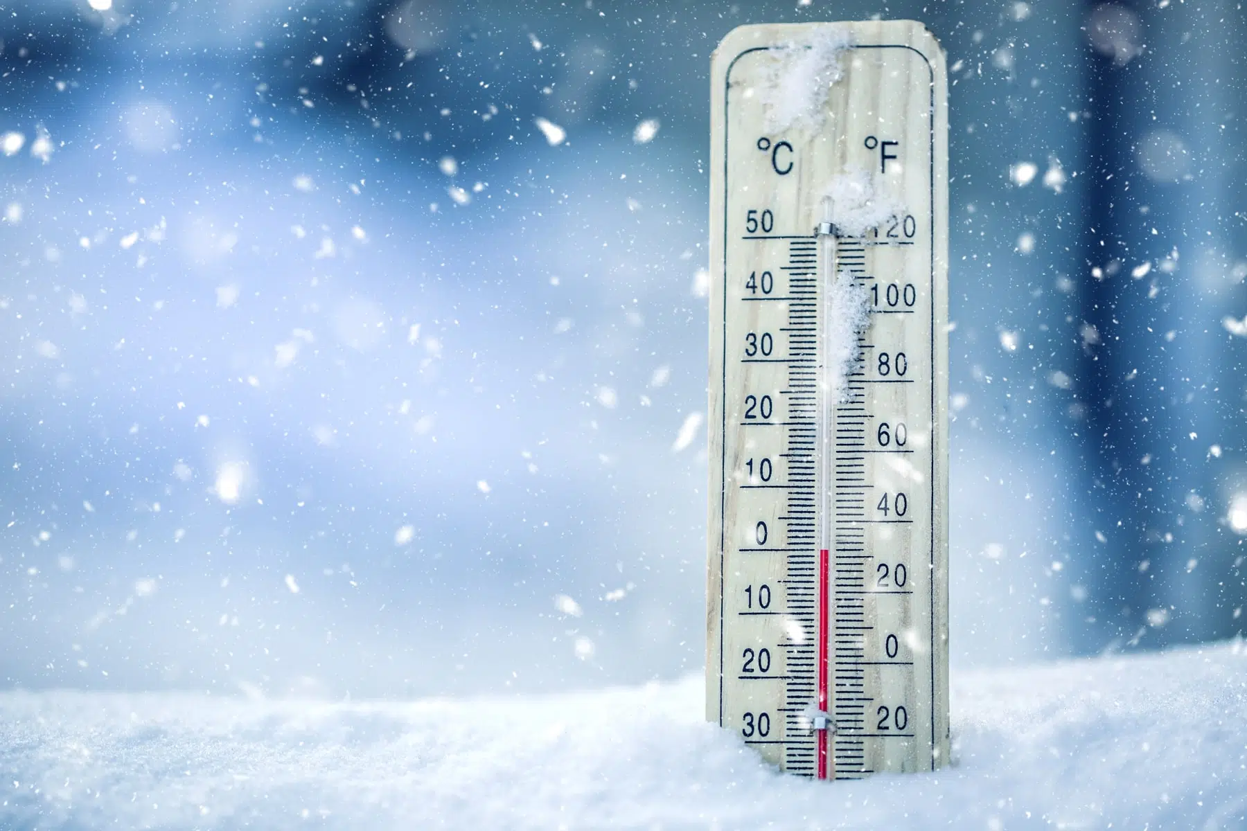 Winter roof cleaning tips