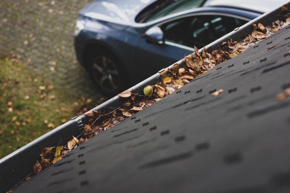 best-ways-to-clean-your-guttering