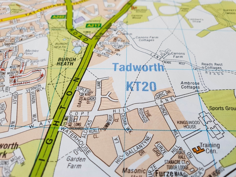 gutter-clearance-tadworth Blocked gutters Tadworth
