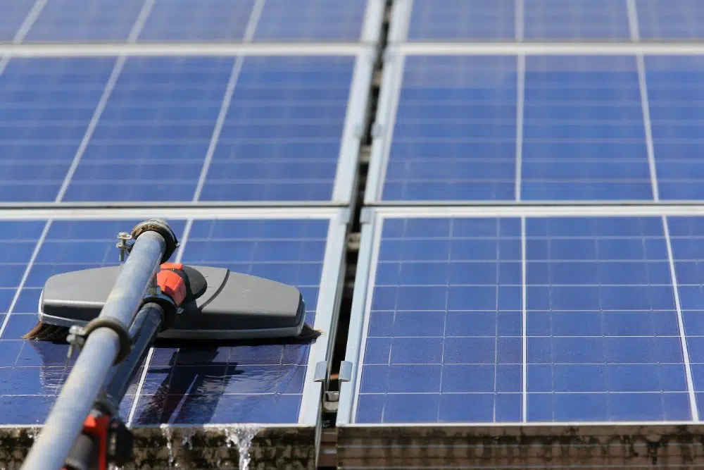 solar-panel-cleaning-cost